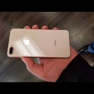 iPhone 8 Plus